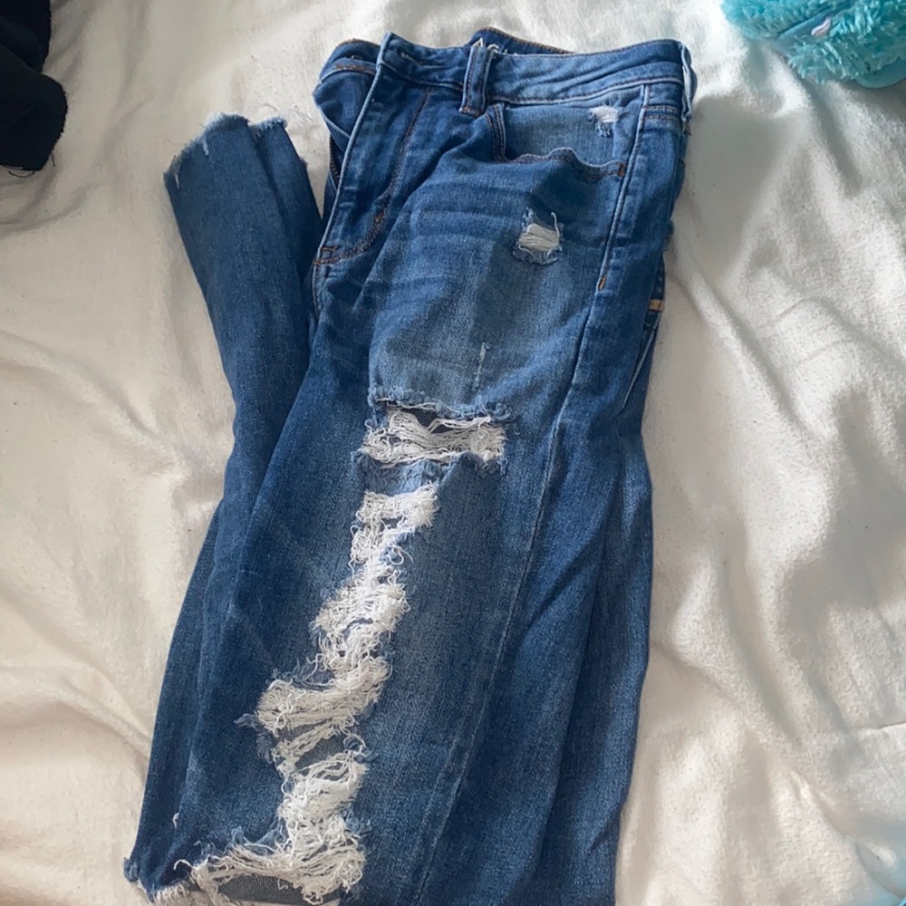 ripped skinny jeans